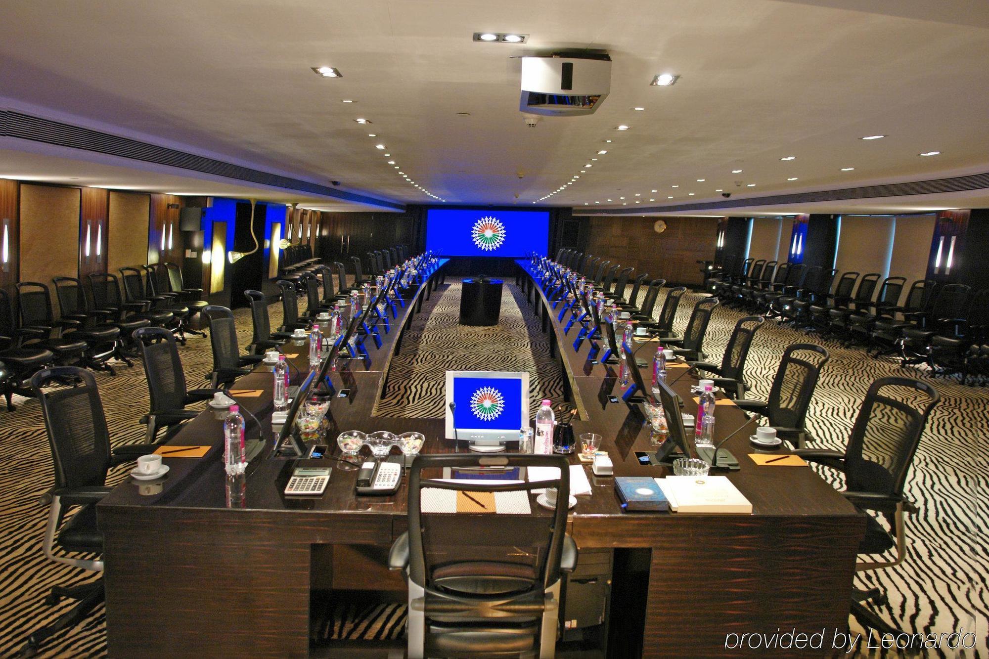 Hotel Sahara Star Mumbai Facilități foto The 2011 APEC Finance Ministers' Meeting